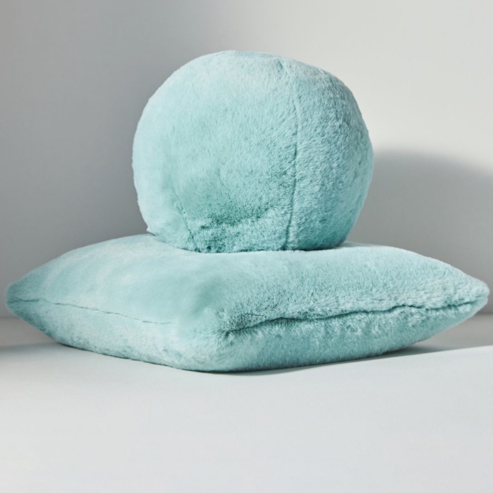 Sophie Mint faux fur pillow